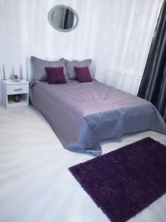 White Luxury Apartment Sibiu